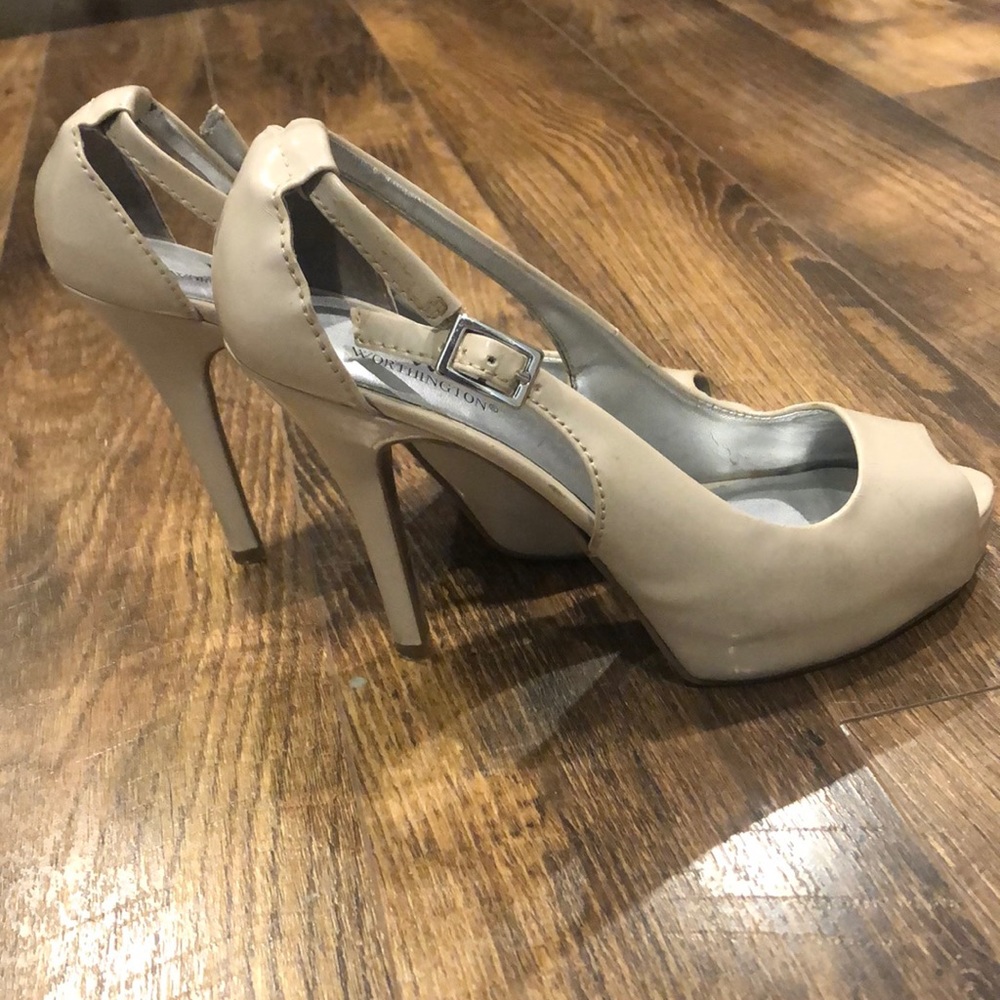 Worthington size 7.5 open toed heels.  Great shape.